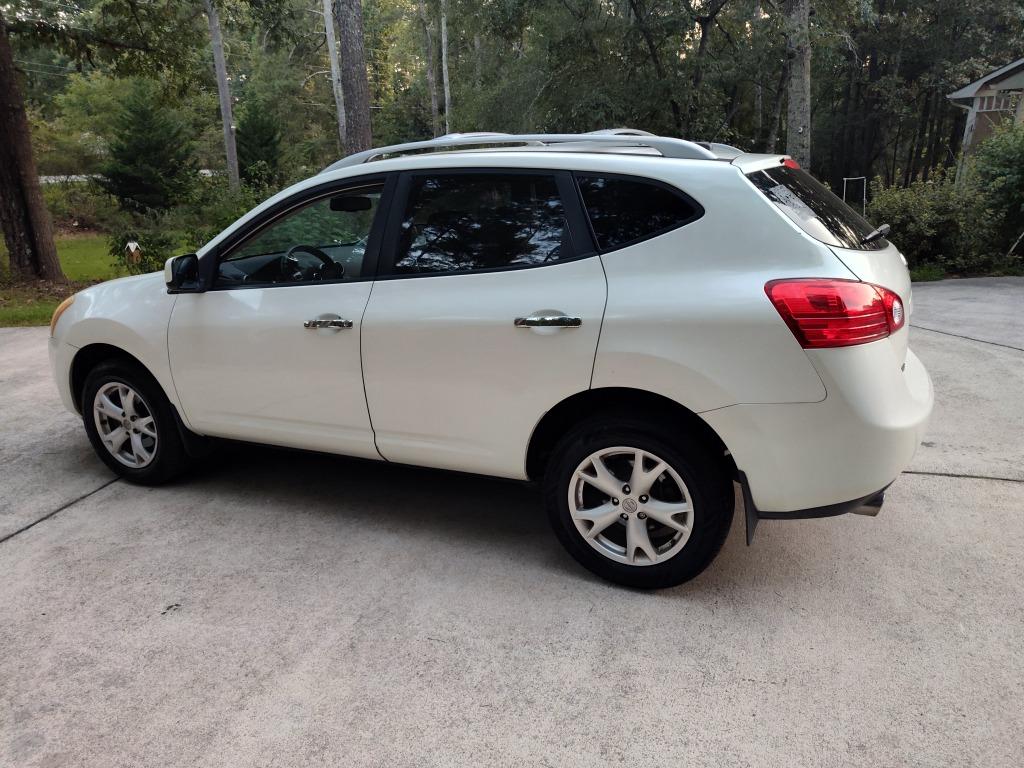 2010 Nissan Rogue - $4,700