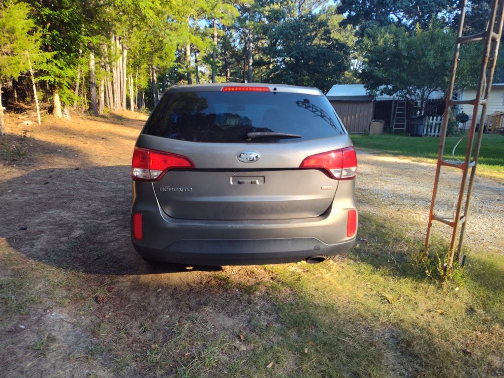 2015 Kia Sorento - $3,650