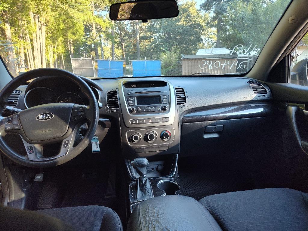 2015 Kia Sorento - $3,650