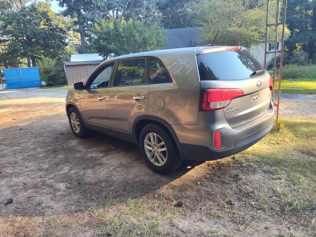 2015 Kia Sorento - $3,650
