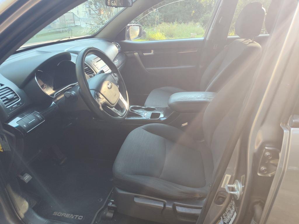 2015 Kia Sorento - $3,650