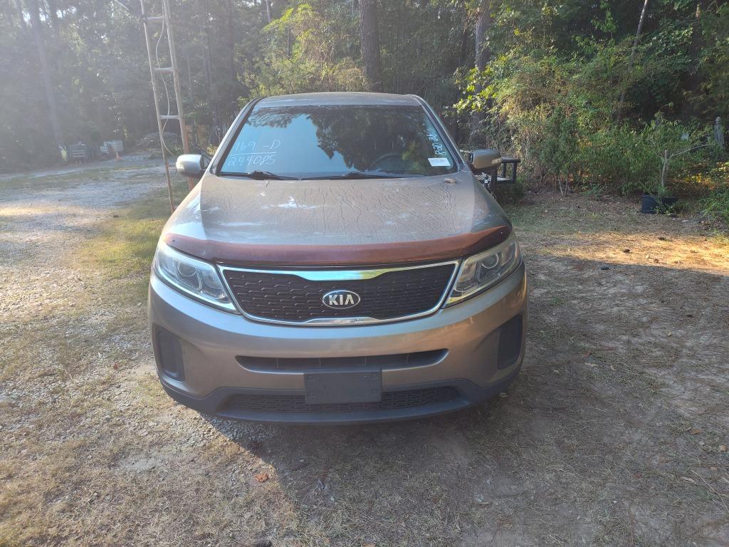 2015 Kia Sorento - $3,650