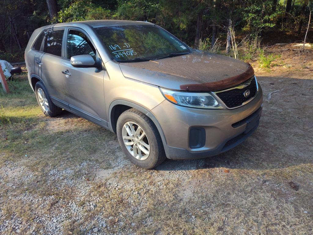 2015 Kia Sorento - $3,650