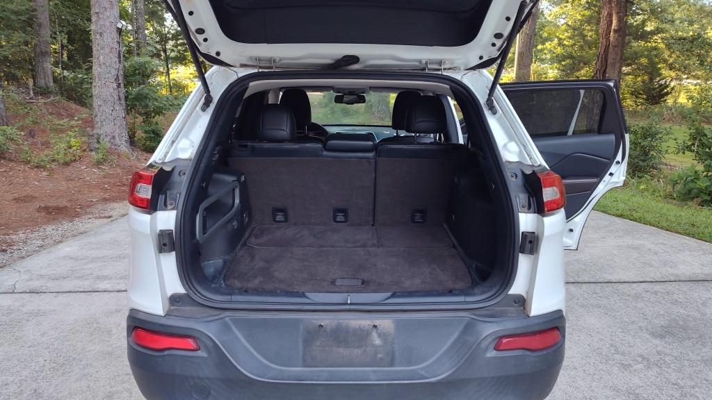2015 Jeep Cherokee - $4,700
