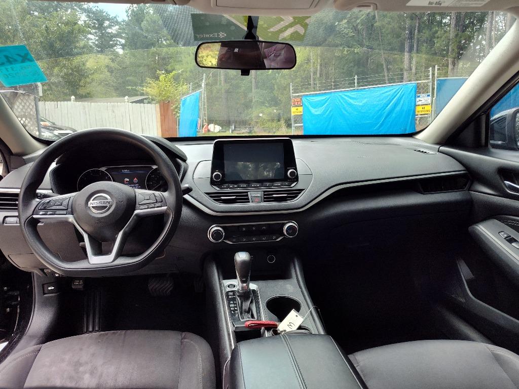 2020 Nissan Altima - $9,400