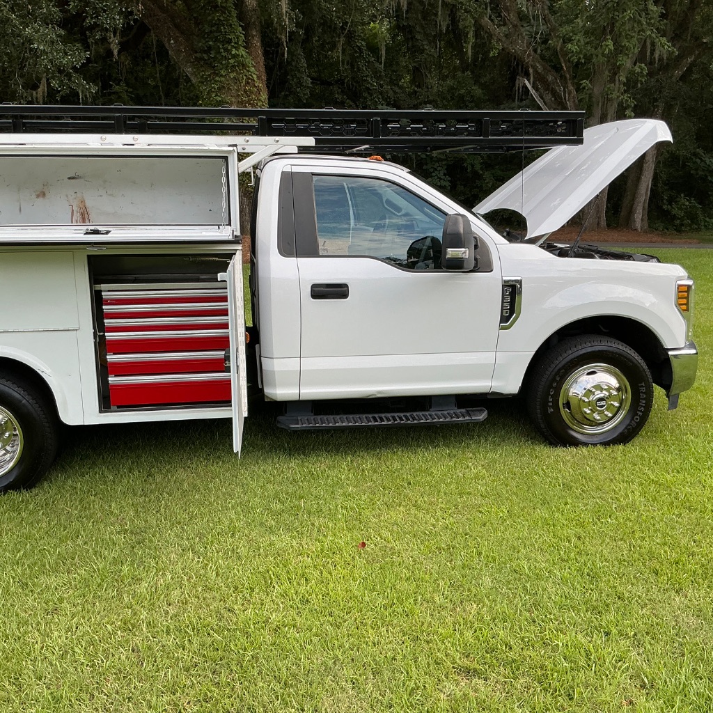 2019 Ford F-350 - $27,995