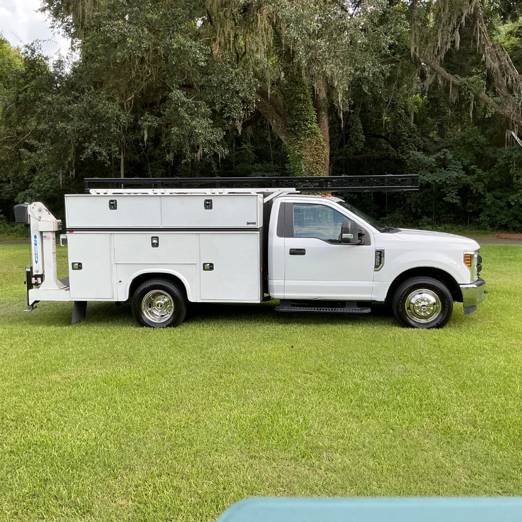 2019 Ford F-350 - $27,995