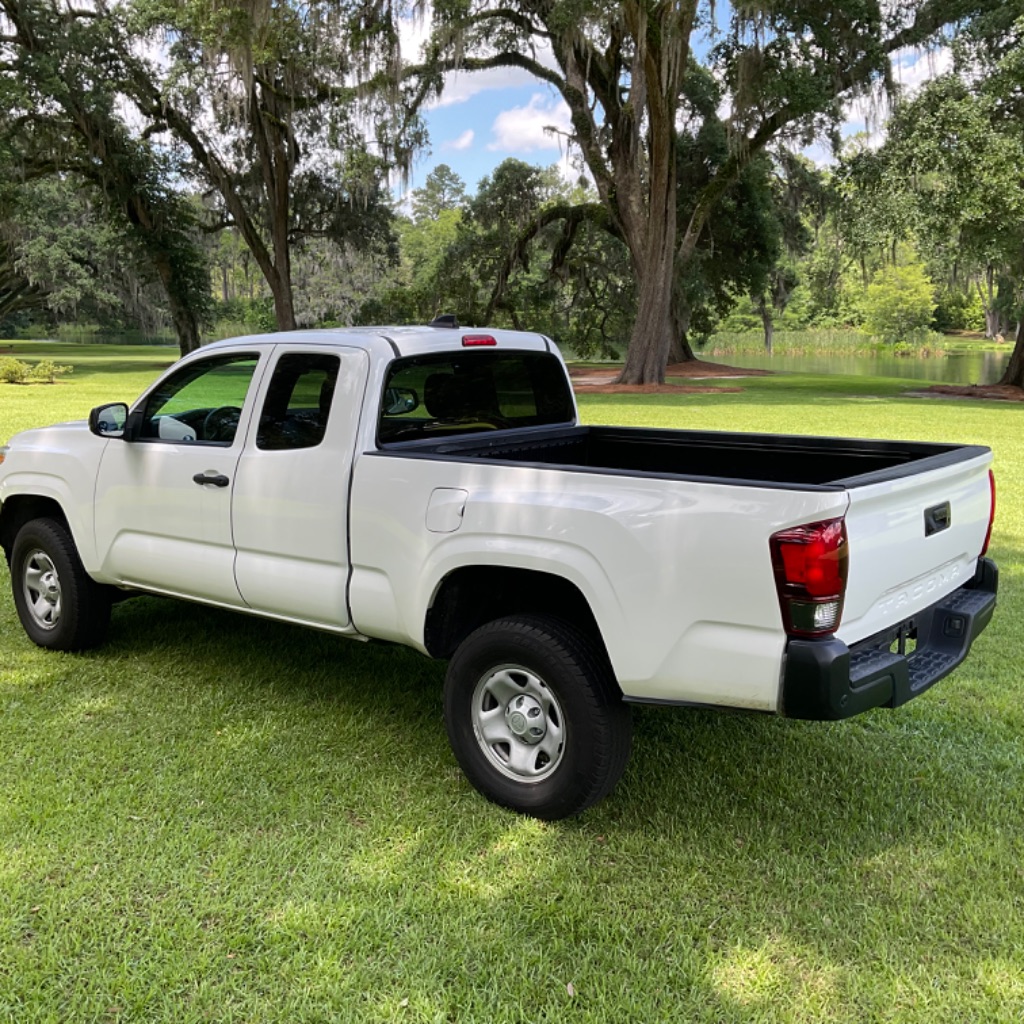 2020 Toyota Tacoma SR photo