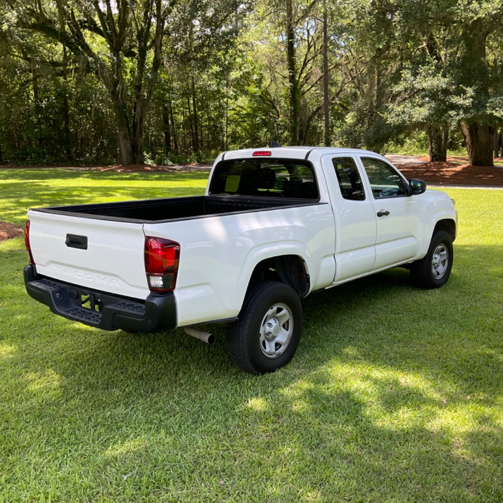 2020 Toyota Tacoma SR photo