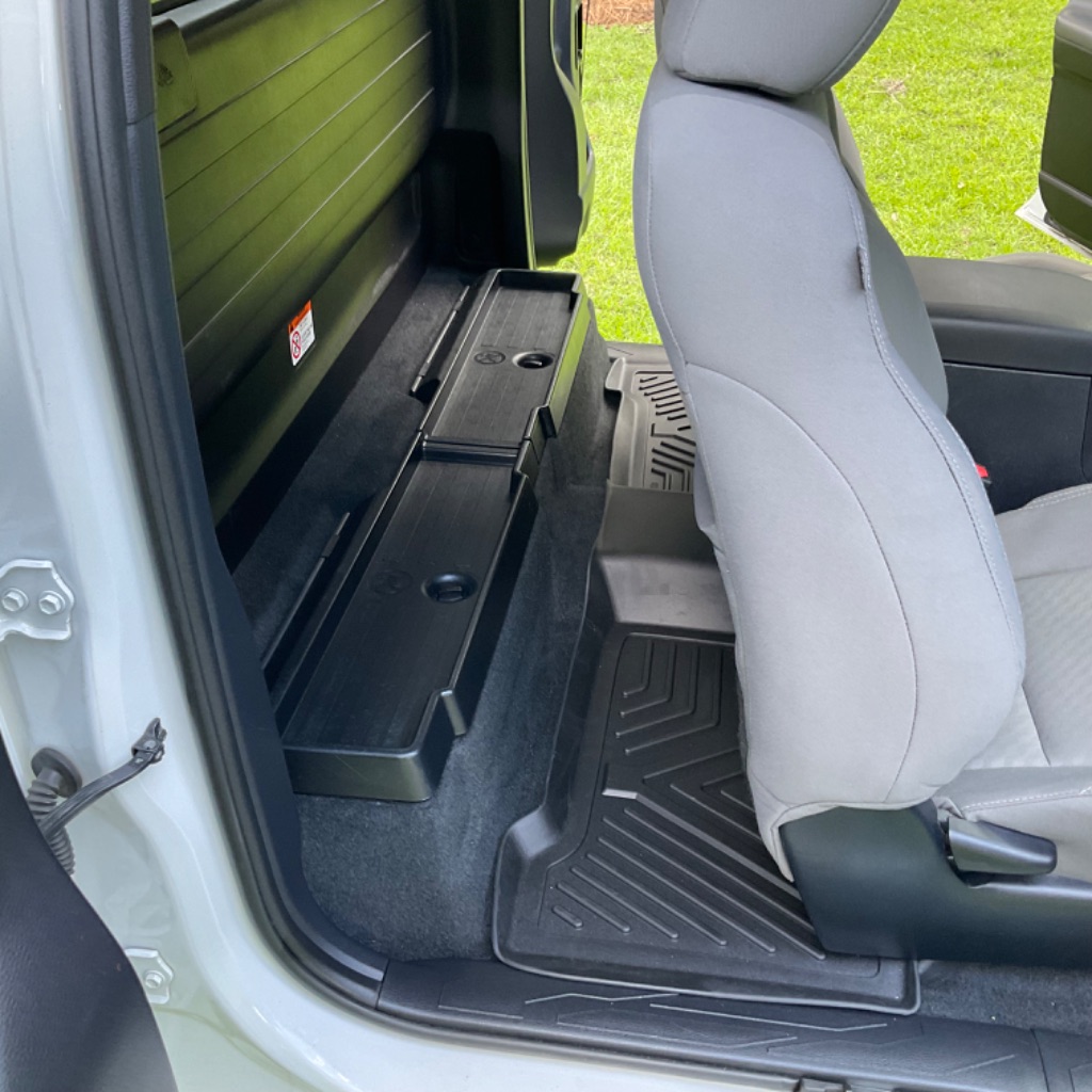 2020 Toyota Tacoma SR photo