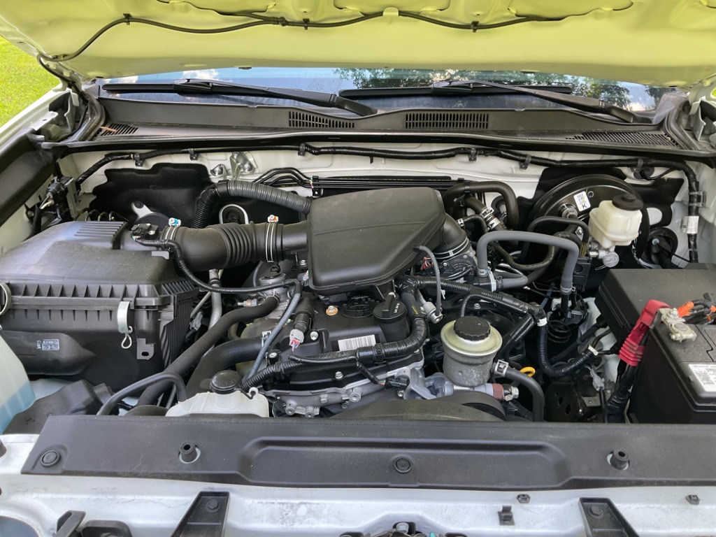 2020 Toyota Tacoma SR photo