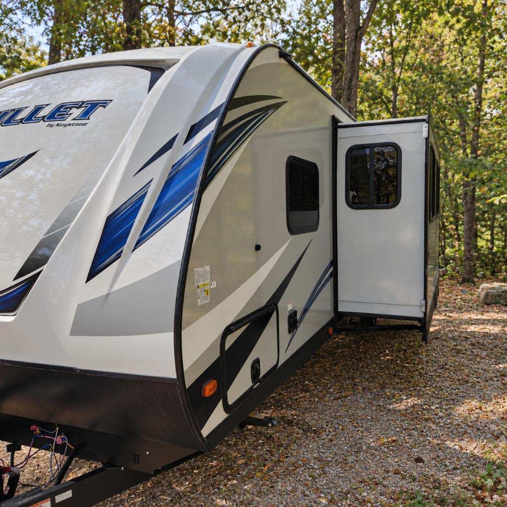 2018 Keystone Keystone - $16,900