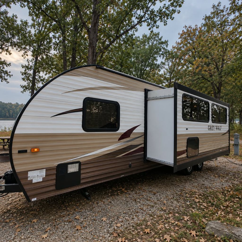 2016 Forest River Cherokee - $14,500