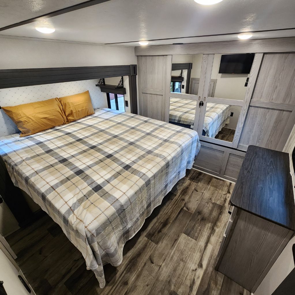 2022 Montana Montana - $29,500