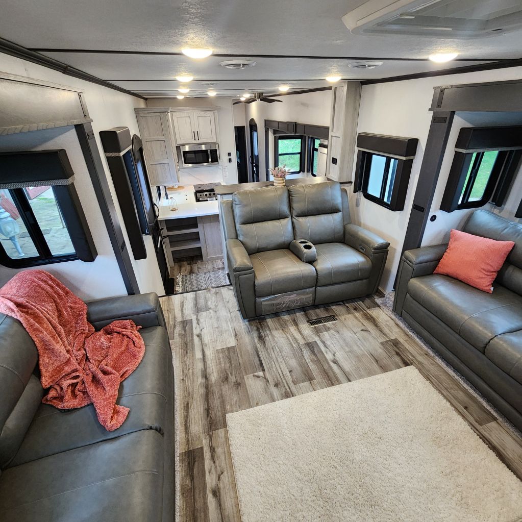 2022 Montana Montana - $29,500
