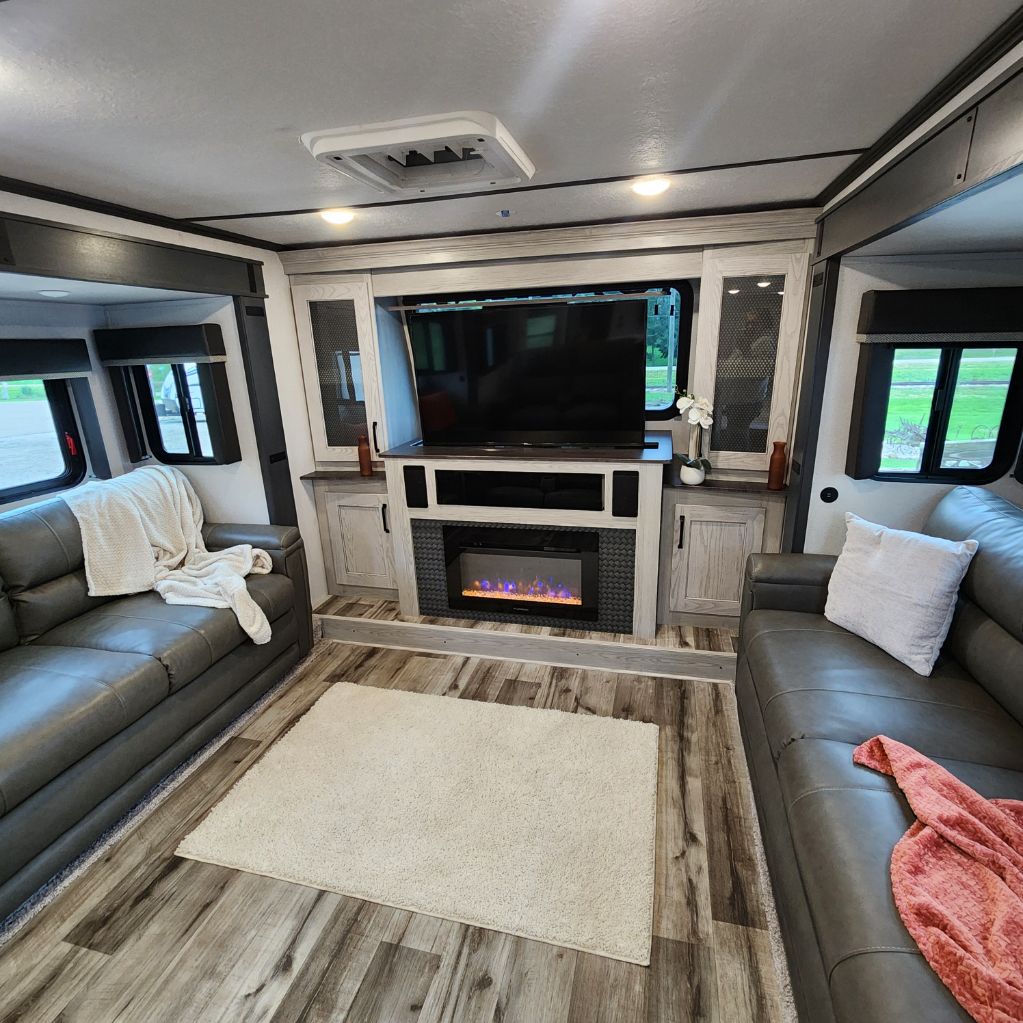 2022 Montana Montana - $29,500