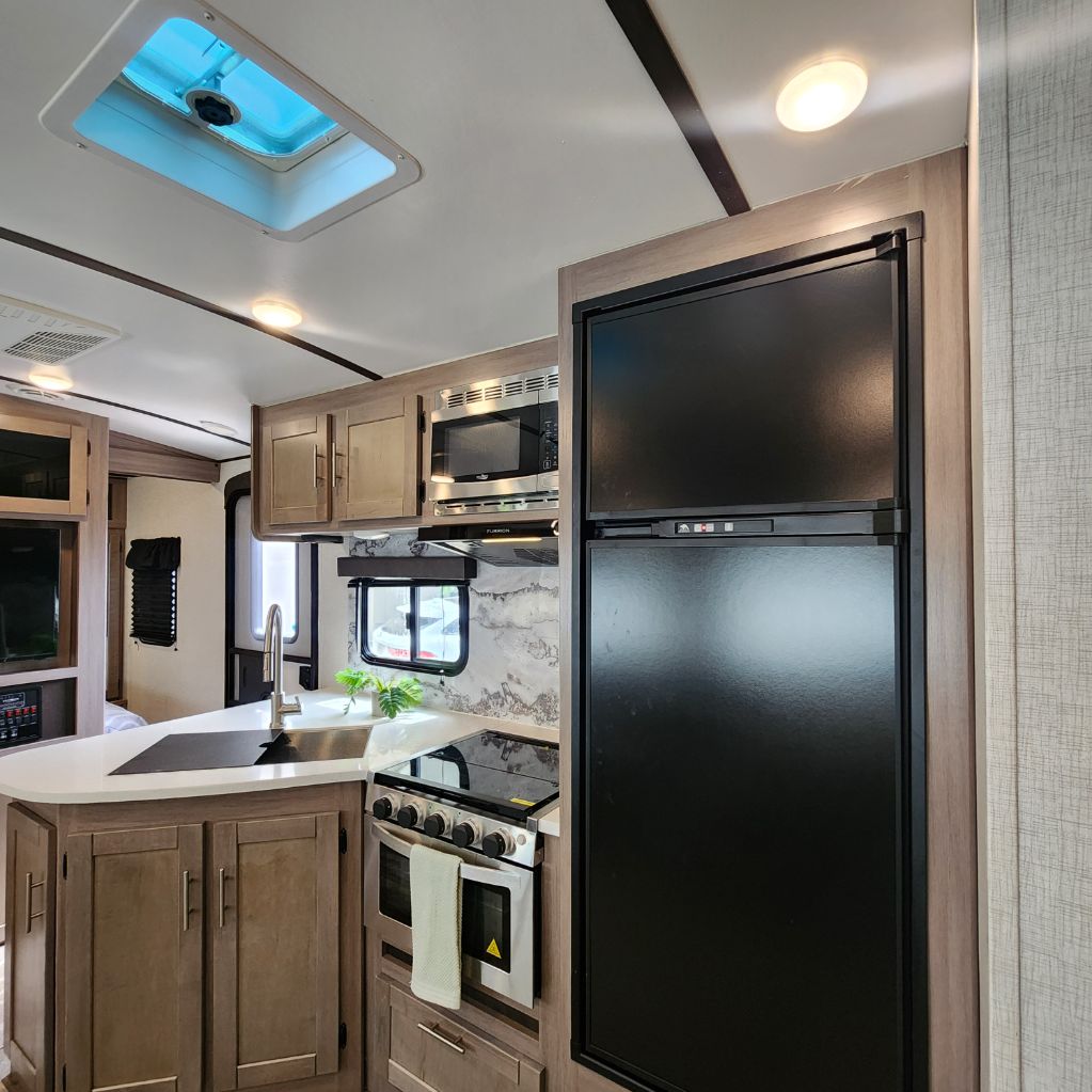 2021 Keystone Keystone - $19,900