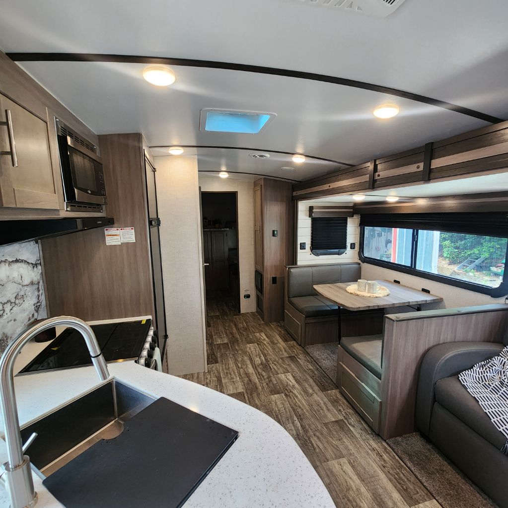 2021 Keystone Keystone - $19,900