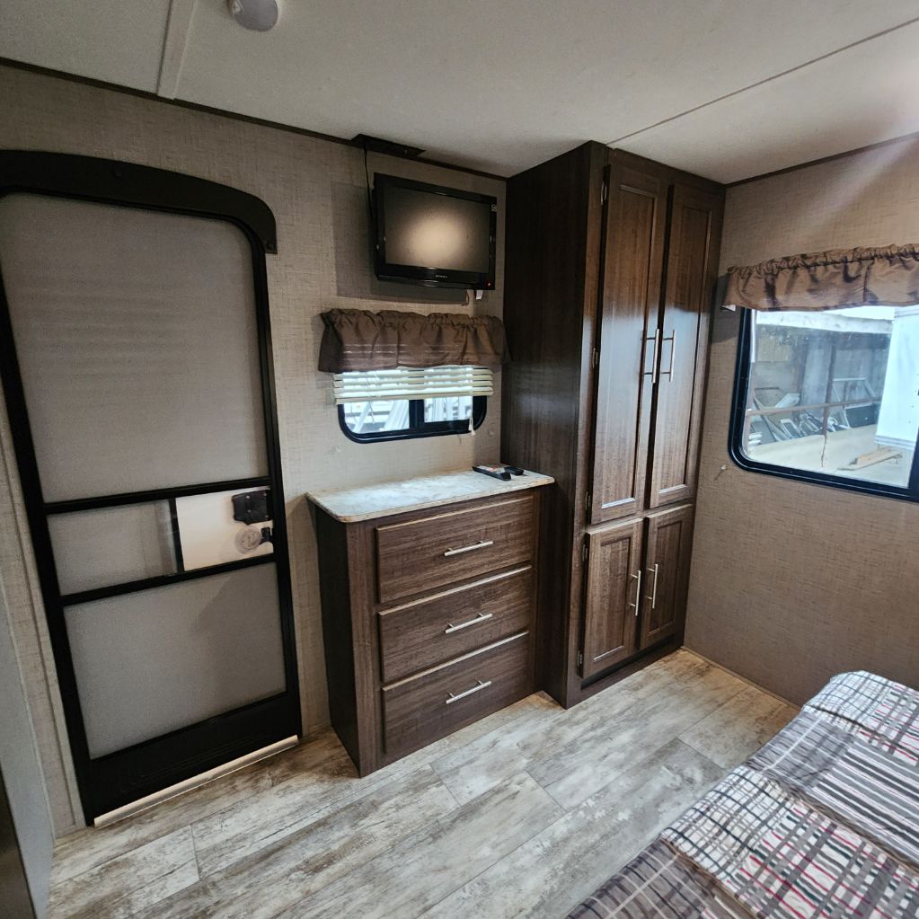 2018 Keystone Keystone - $8,900