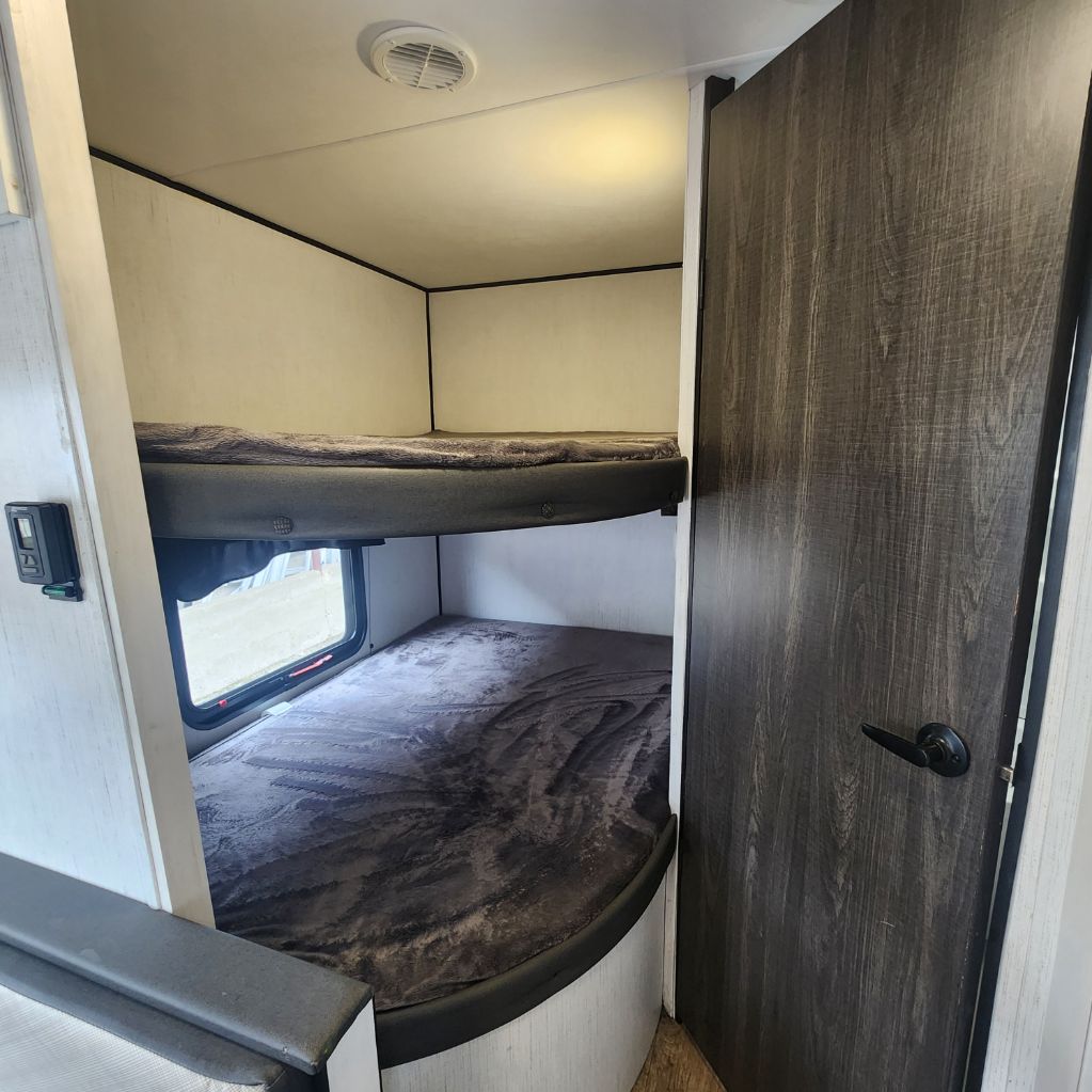 2021 Heartland Rv Trail Runner - $7,900