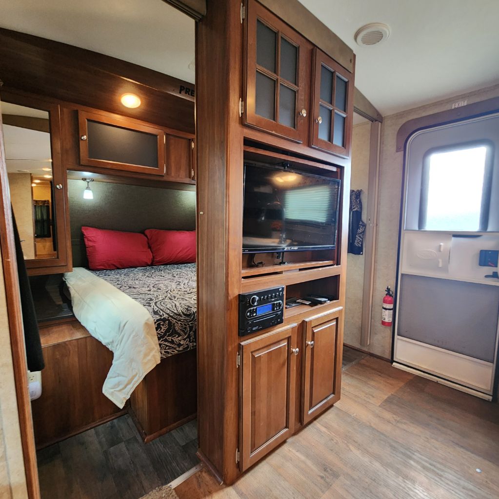 2014 Keystone Bullet Premier 30BHPR photo