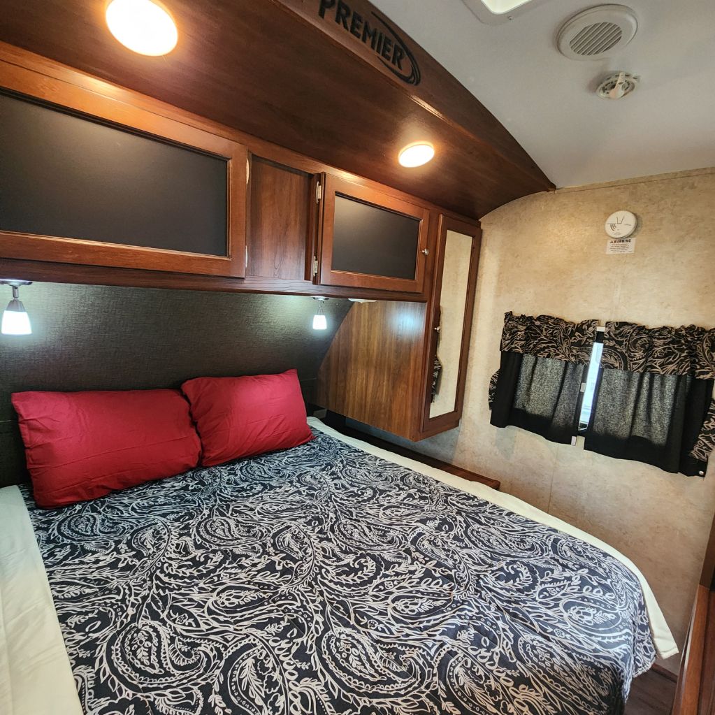2014 Keystone Bullet Premier 30BHPR photo