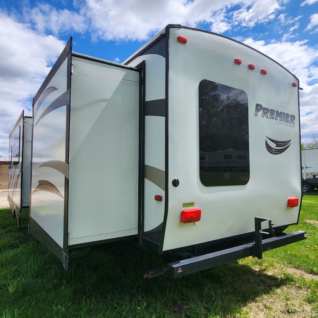 2014 Keystone Bullet Premier 30BHPR photo