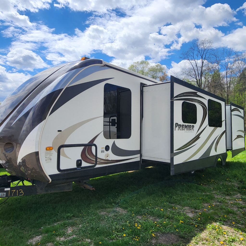 2014 Keystone Bullet Premier 30BHPR photo