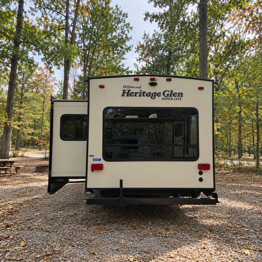 2018 Forest River Wildwood Laminated Towables - $10,700