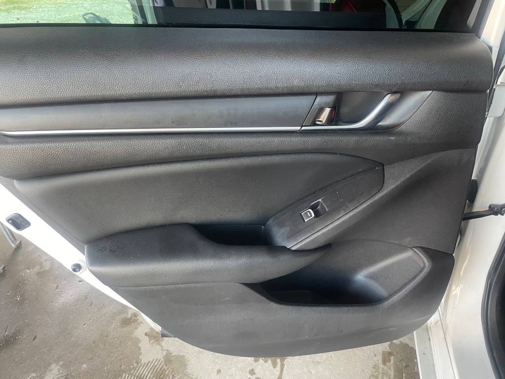 2022 Honda Accord - $18,995