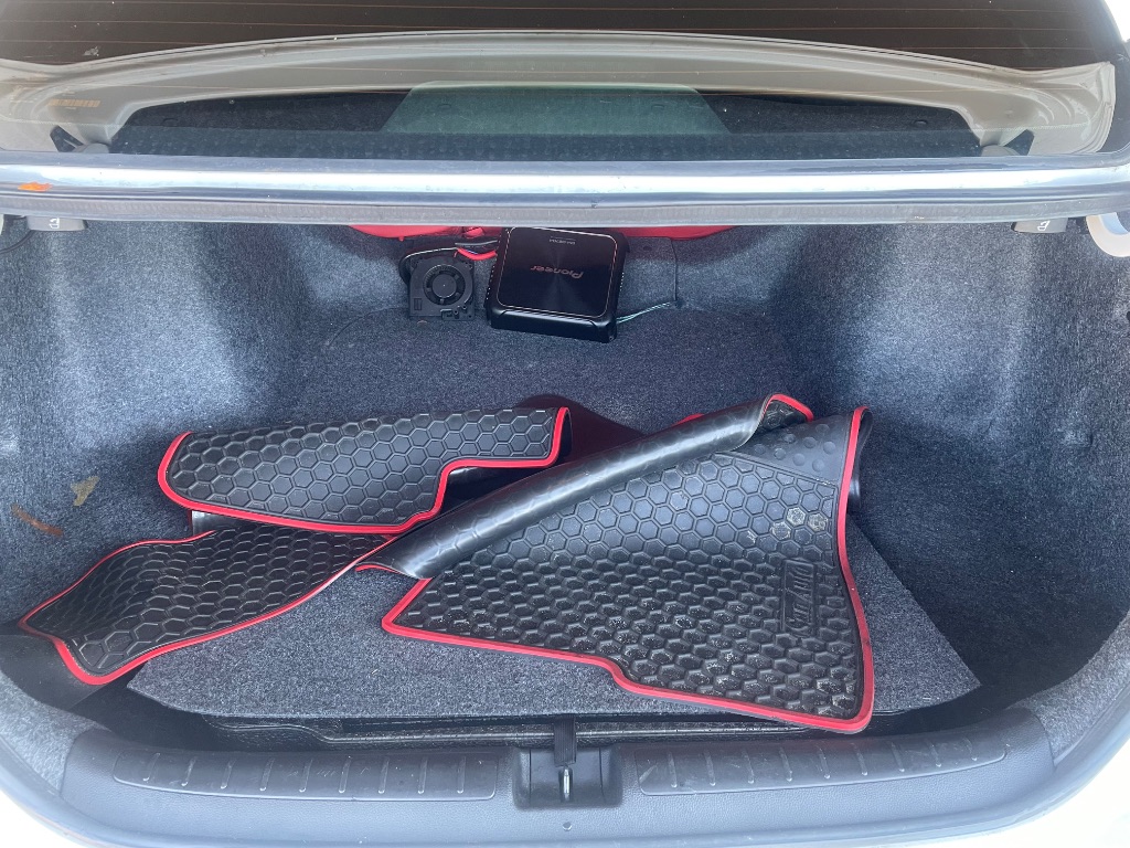 2022 Honda Accord - $18,995