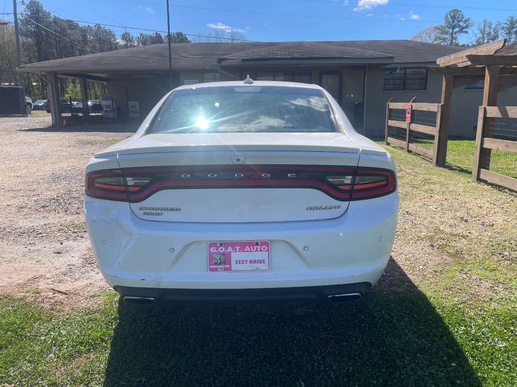 2016 Dodge Charger - $9,995