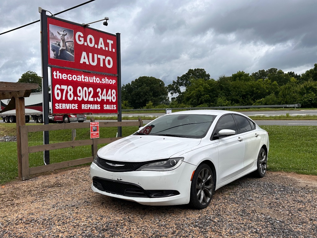 2016 Chrysler 200 - $7,995