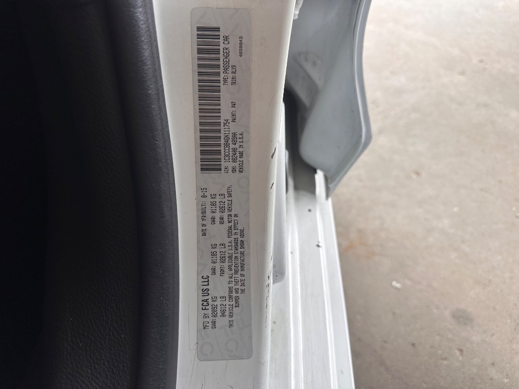 2016 Chrysler 200 - $7,995