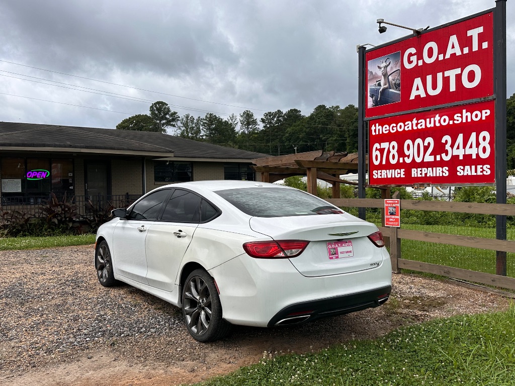 2016 Chrysler 200 - $7,995