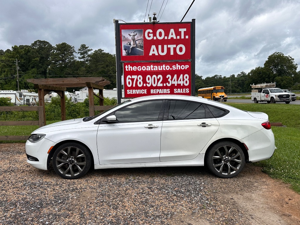 2016 Chrysler 200 - $7,995