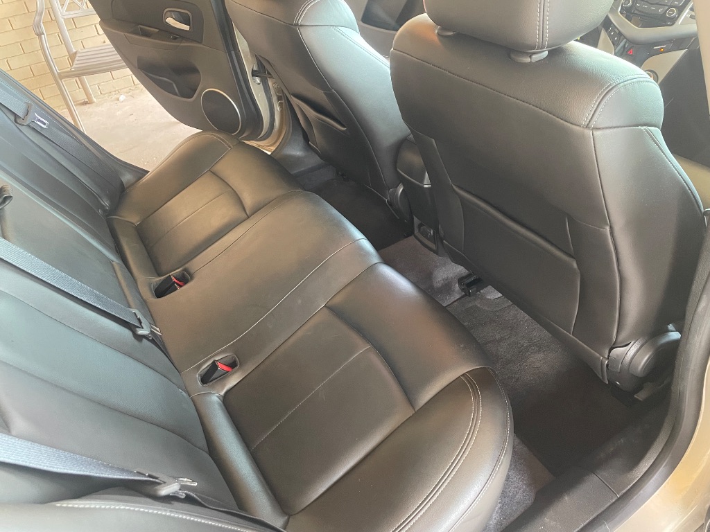 2011 Chevrolet Cruze - $6,995