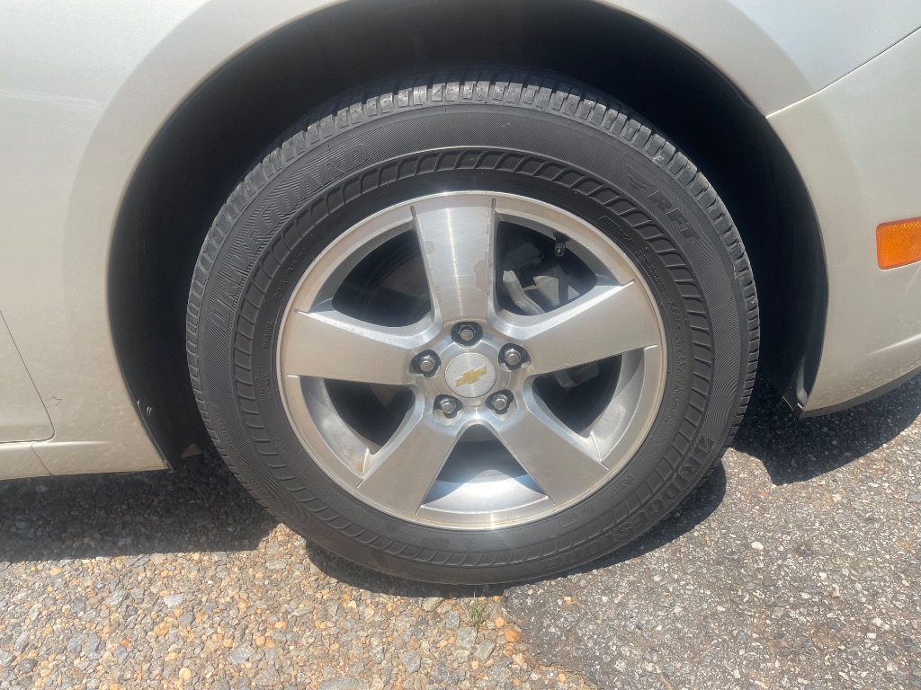 2011 Chevrolet Cruze - $6,995