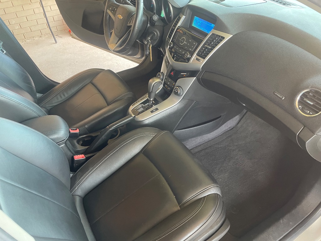 2011 Chevrolet Cruze - $6,995