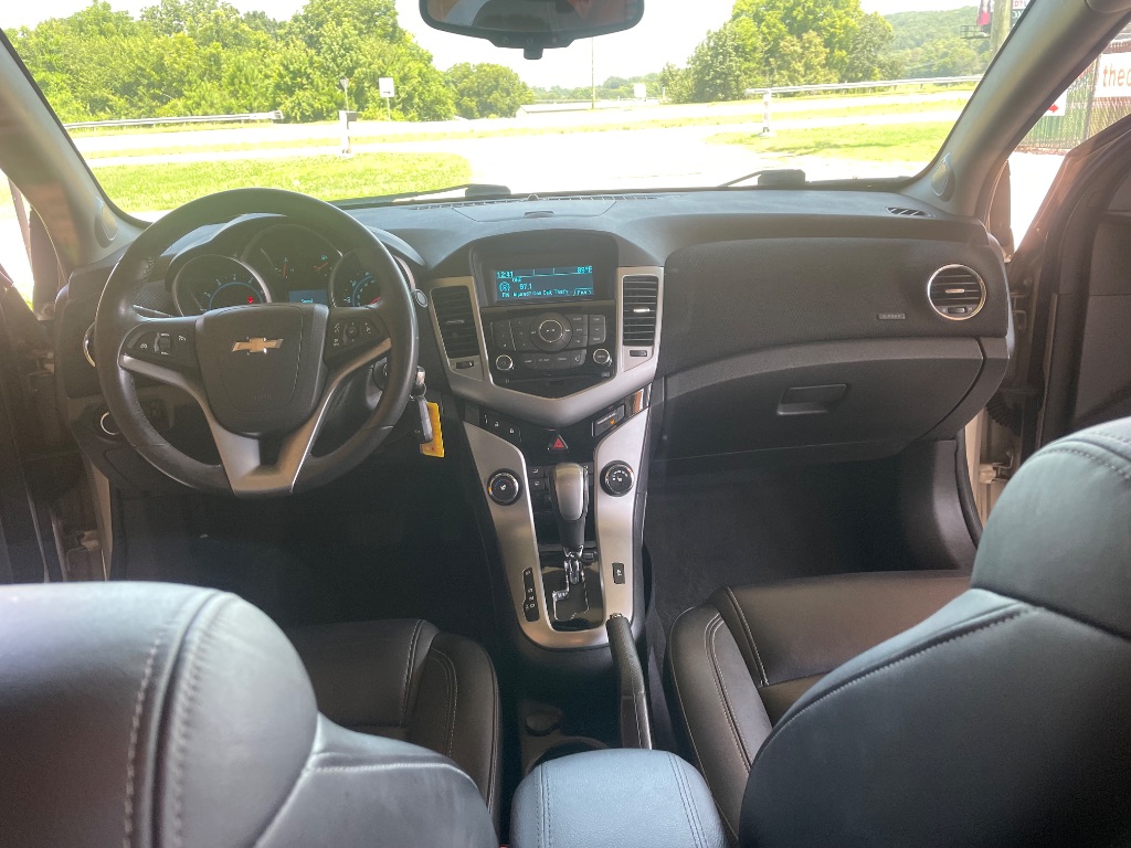 2011 Chevrolet Cruze - $6,995