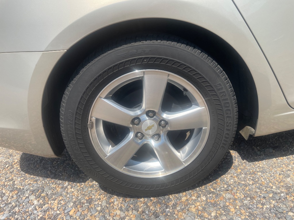 2011 Chevrolet Cruze - $6,995