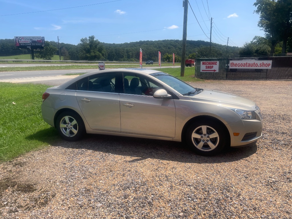 2011 Chevrolet Cruze - $6,995
