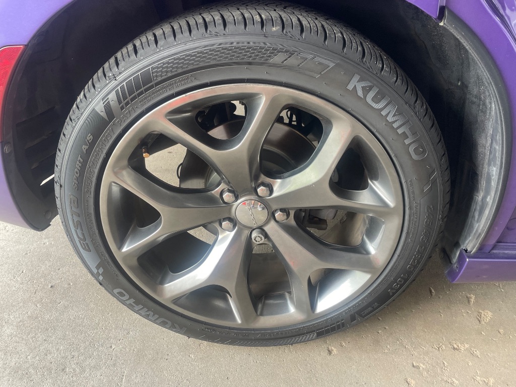 2016 Dodge Charger - $11,995