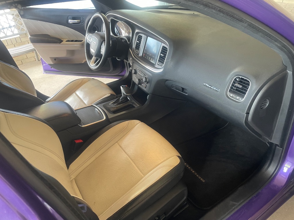 2016 Dodge Charger - $11,995