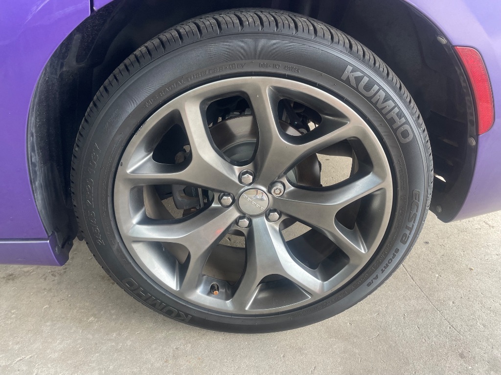 2016 Dodge Charger - $11,995