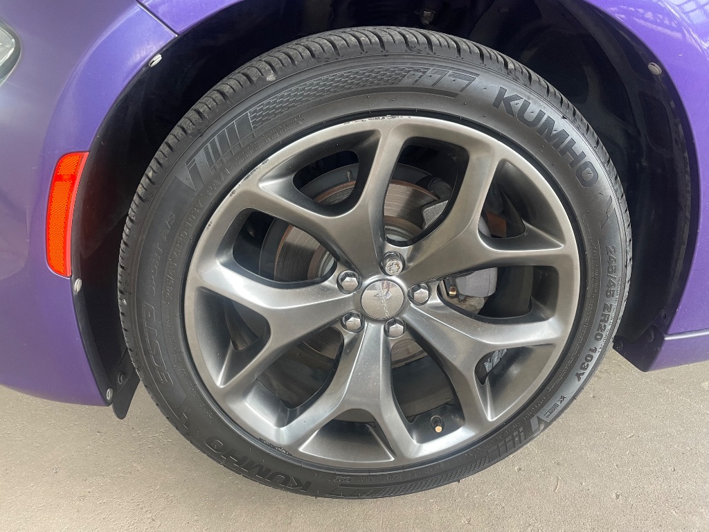 2016 Dodge Charger - $11,995