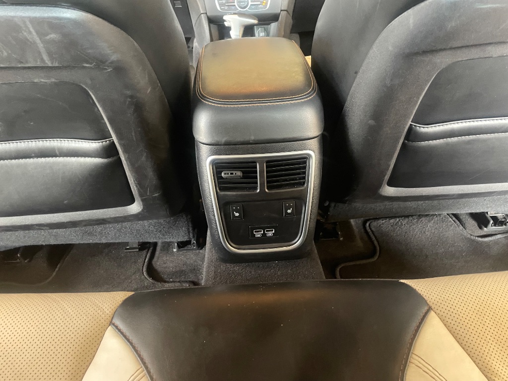 2016 Dodge Charger - $11,995