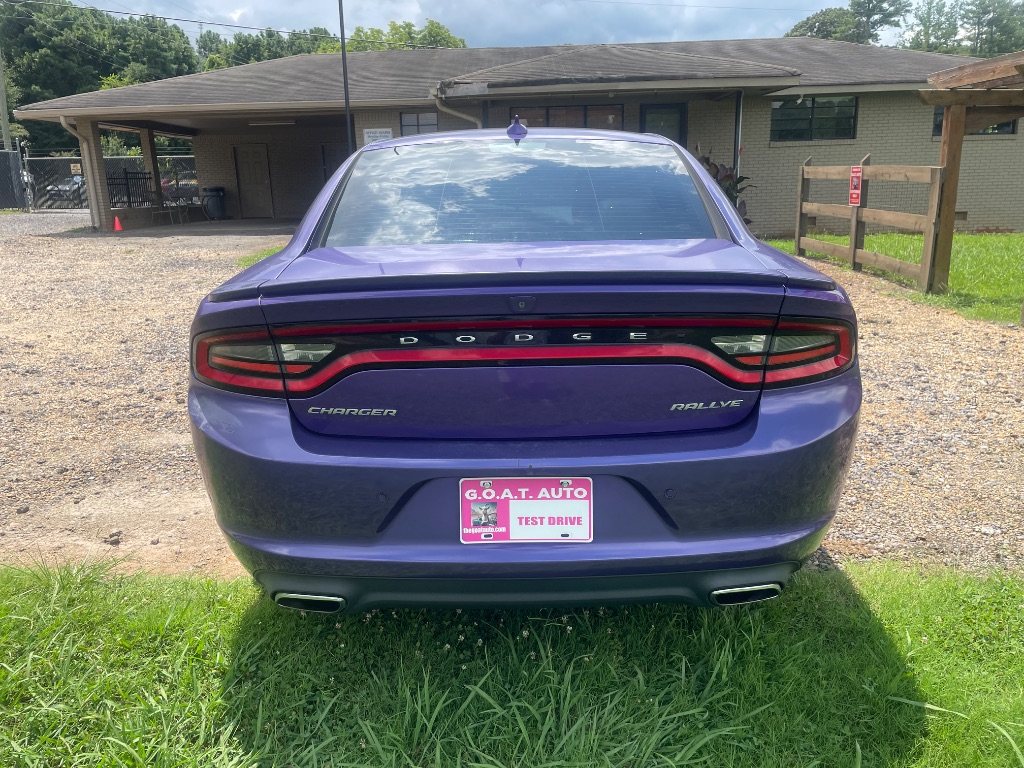 2016 Dodge Charger - $11,995