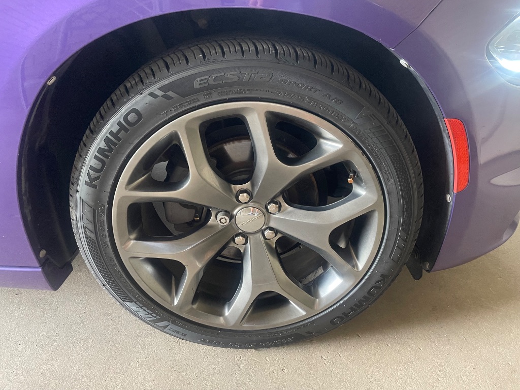 2016 Dodge Charger - $11,995
