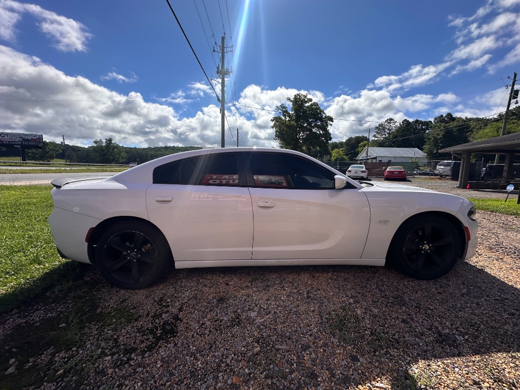 2016 Dodge Charger - $10,995